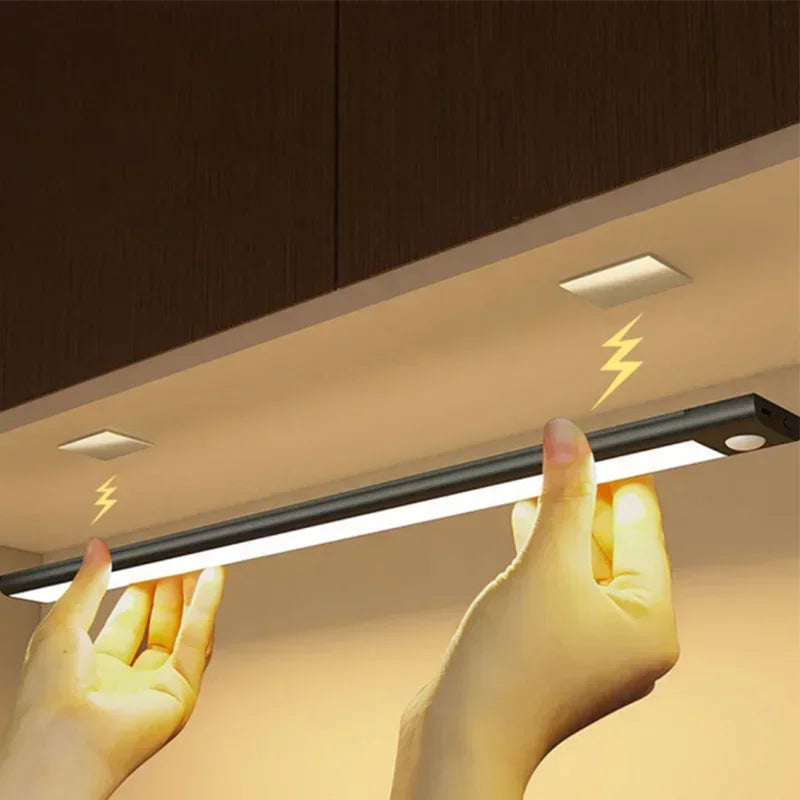 Luci sottopensile a LED con sensore di movimento, luce notturna, lampade sottili ricaricabili e dimmerabili, illuminazione per armadietti da cucina, camere da letto e guardaroba