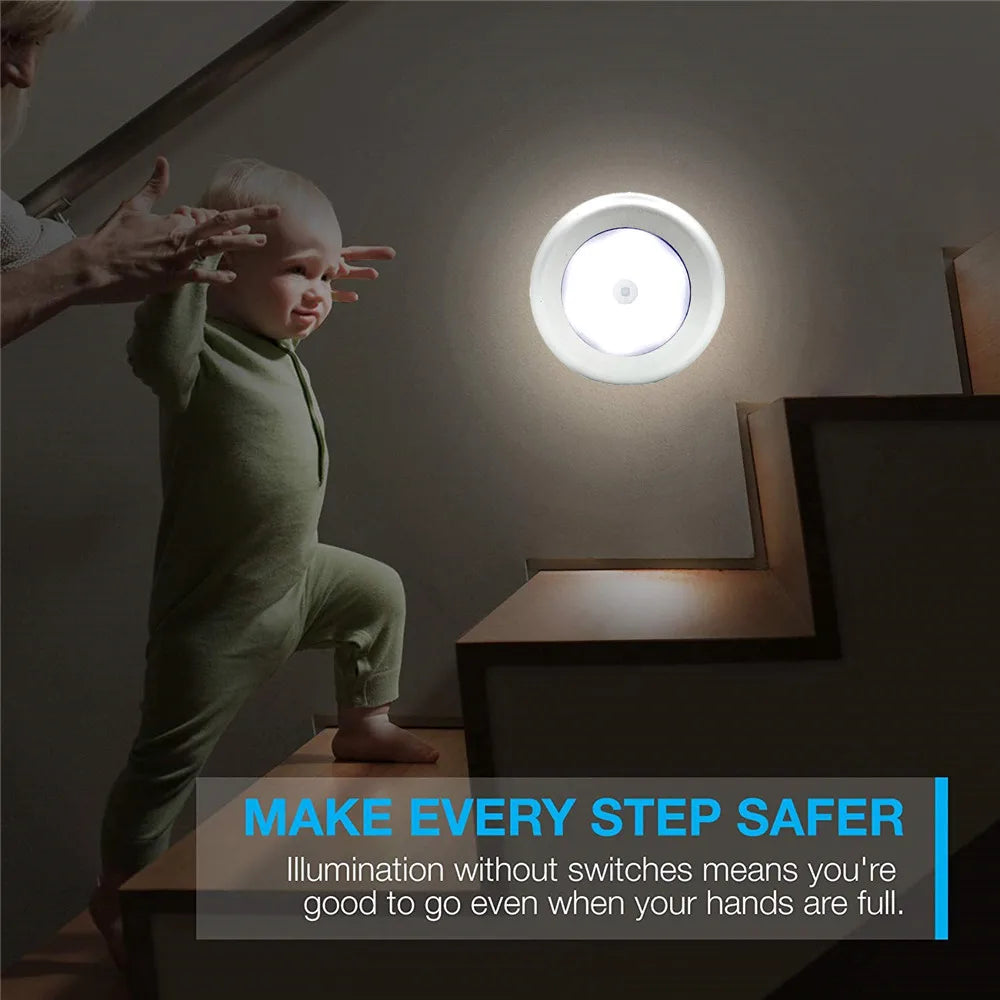 Luce notturna con sensore di movimento PIR a 6 LED, rilevatore wireless a induzione del corpo umano, accensione/spegnimento automatico della luce per l'illuminazione del comodino domestico